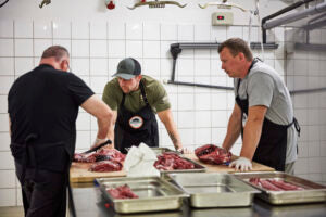 " For jagt til fryser" 2 dags kursus + et halvt dyr med hjem. Den 06-5-2025. Pris. Pr. Person.